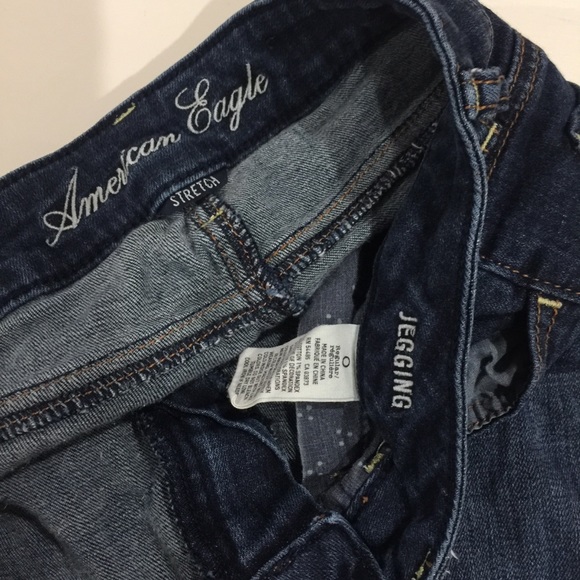 AMERICAN EAGLE Distressed Jegging Jeans - Picture 4 of 4